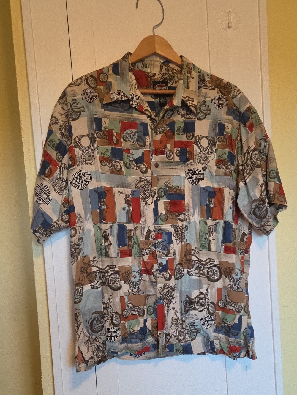 VINTAGE Harley-Davidson Multicolor Motorcycle Short-Sleeve Button-Up Size L